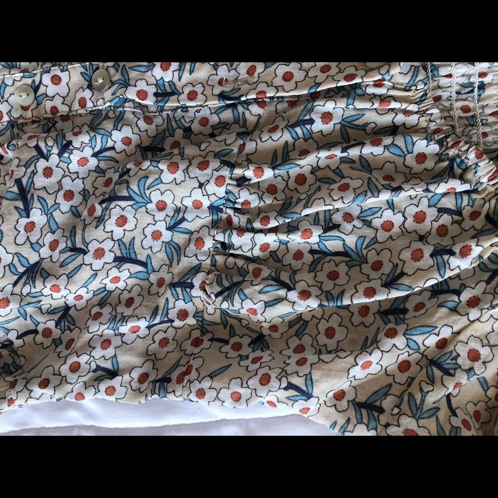 Floral Ruched Crop Top - Picture 3 of 3